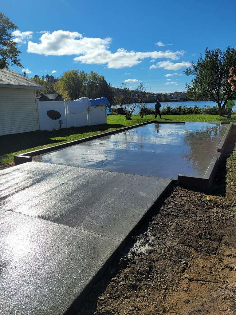 Concrete La Crosse, WI Concrete Driveways & Patios