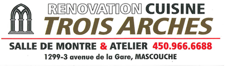Logo pour la rénovation d'une cuisine à Trois Arches. Texte marron et blanc avec une icône rappelant une église, un numéro de téléphone et l'adresse de Mascouche.
