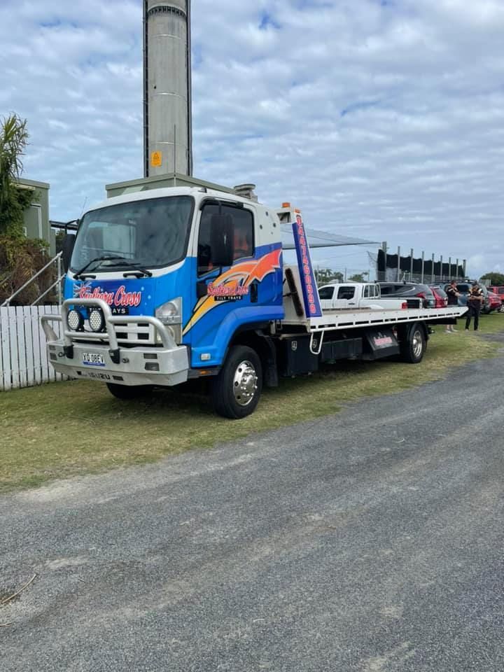 Blue Flatbed Tow Truck — Southern Cross Tilt Trays in Emerald, QLD
