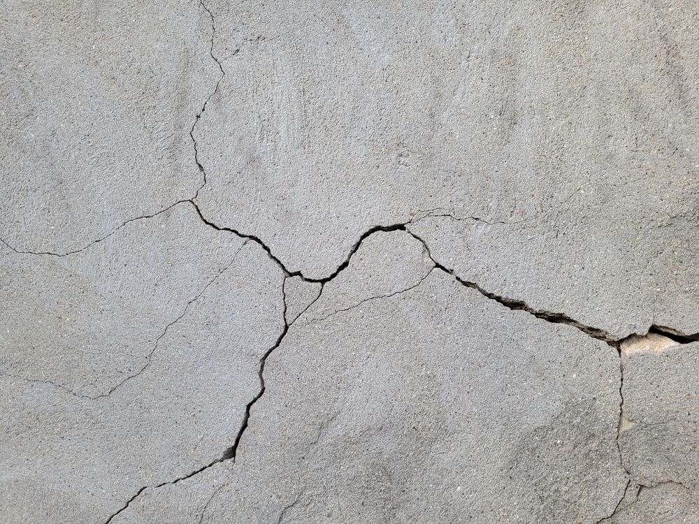 crack concrete