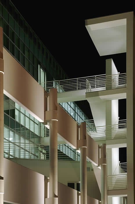 luci esterne edificio