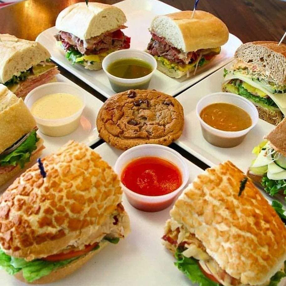 Sandwich tray