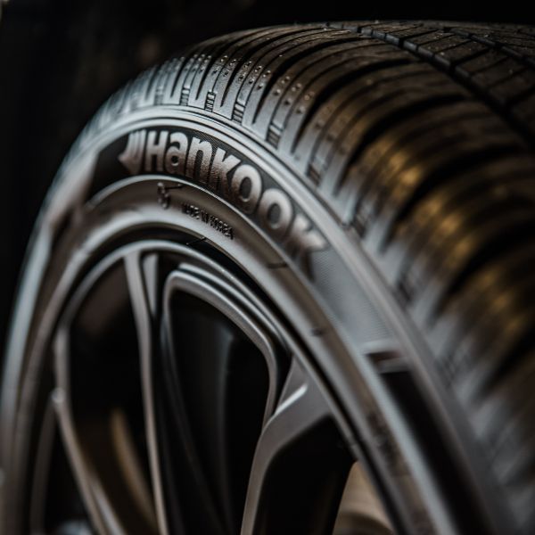profile shot of the side of a tire