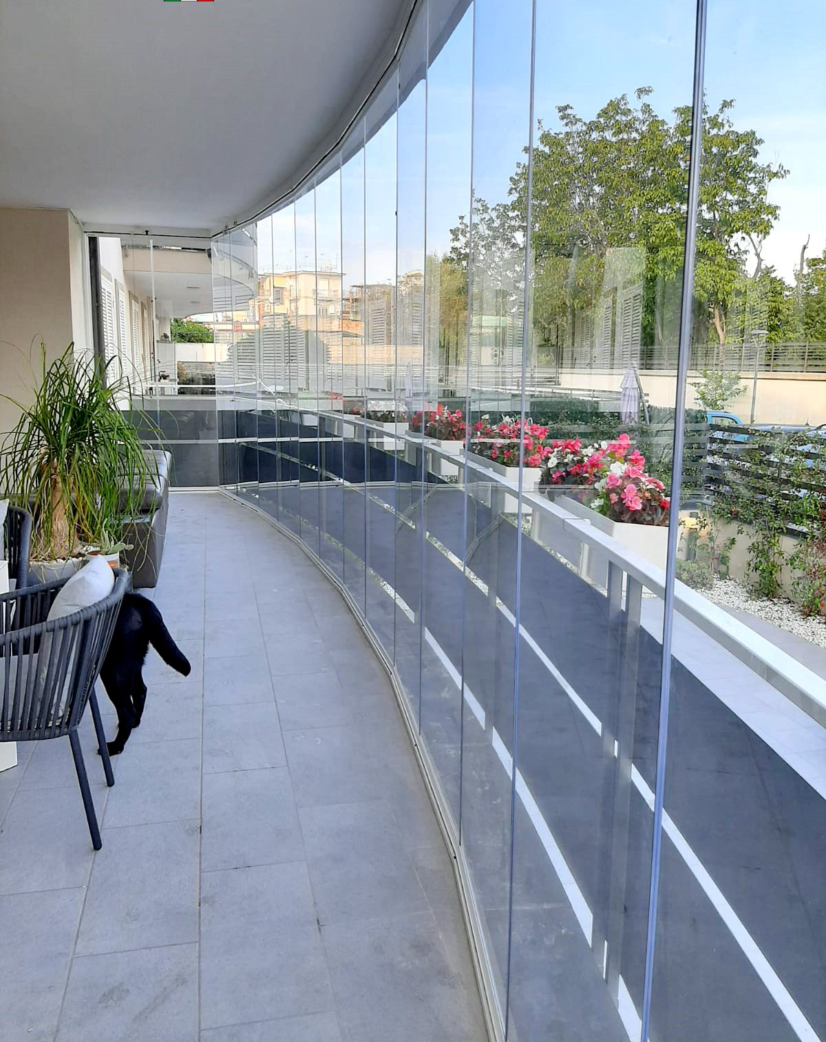 vetrate con sistema di scarico a soffitto