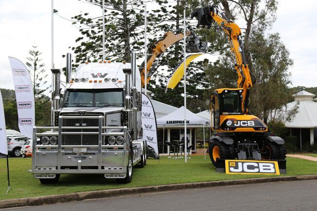 Western Star Truck and Jcb Excavator — Rme in Sapphire, NSW