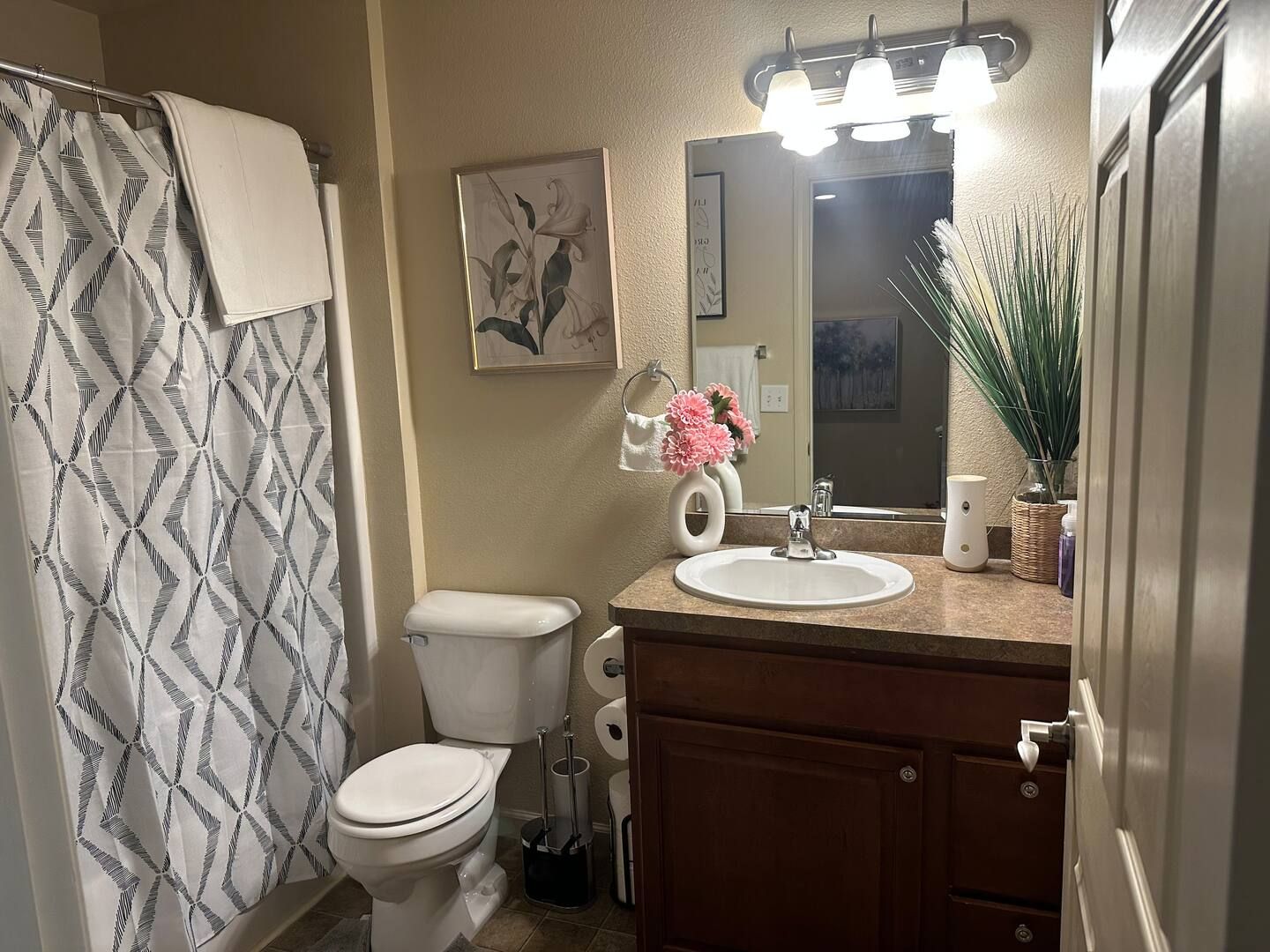 Full Bathroom