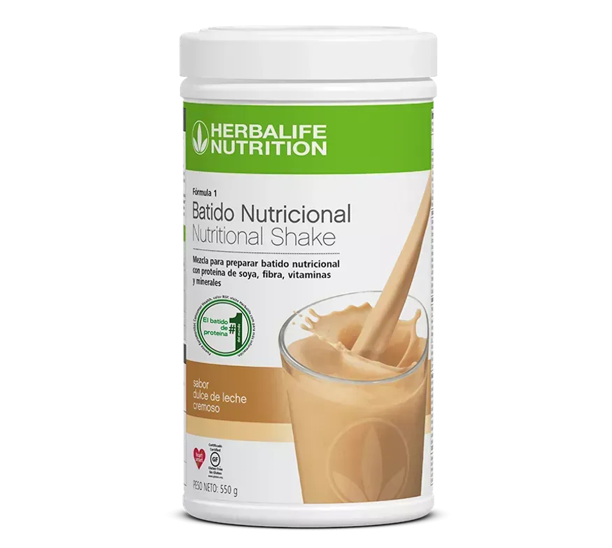 Envase de batido nutricional Herbalife Nutrition, líquido de color marrón vertido en un vaso.