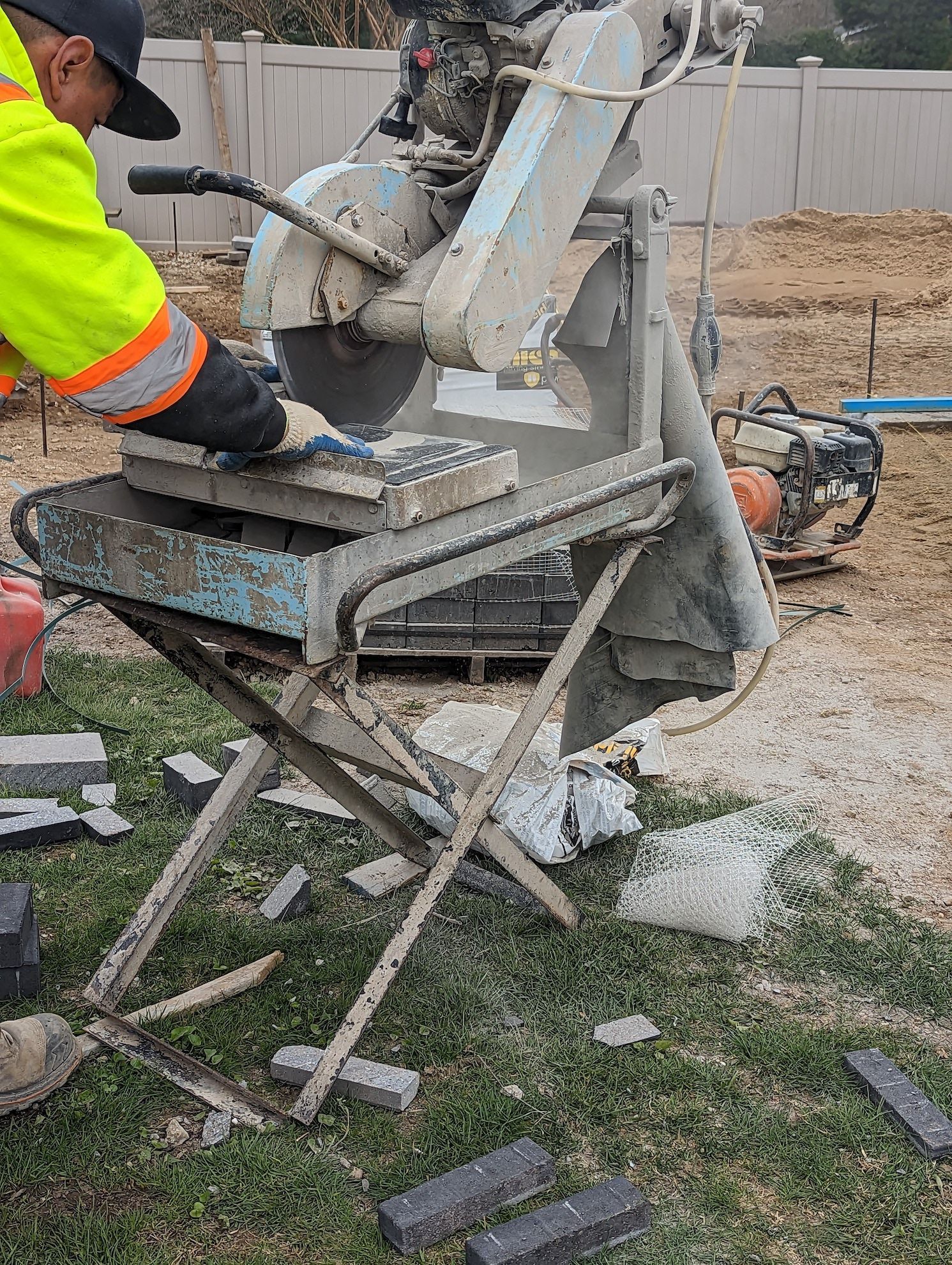 paver cutting equipment