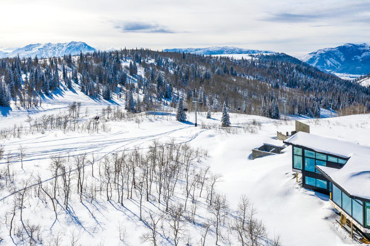 Powder Mountain Skit Resort