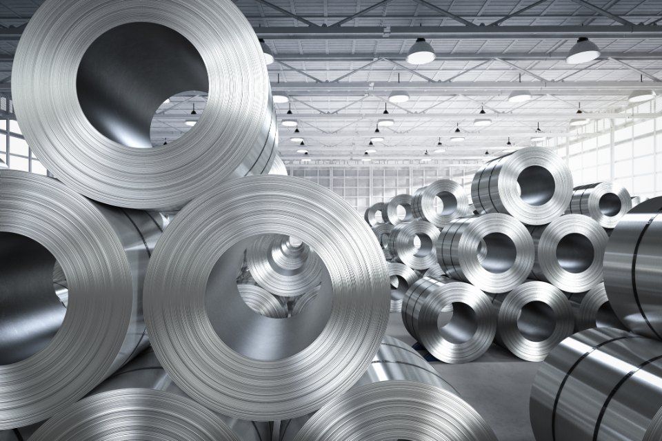 componenti industriali in acciaio