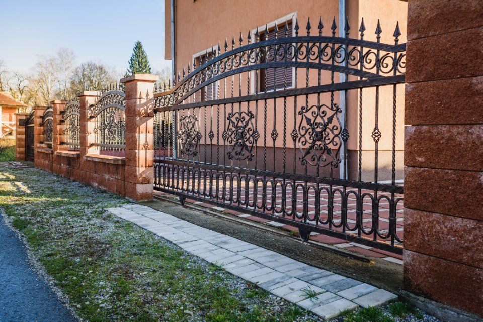 cancello in ferro battuto