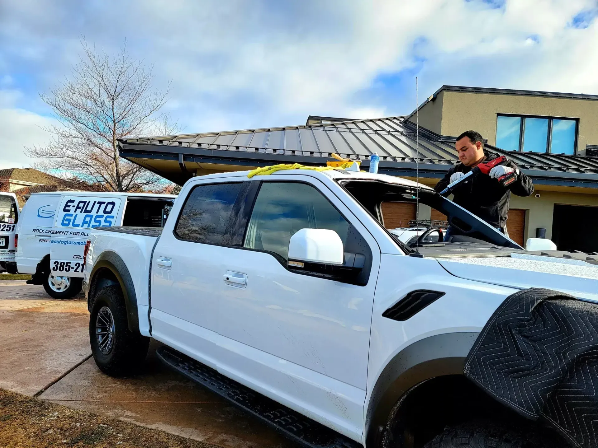 E-Auto Glass