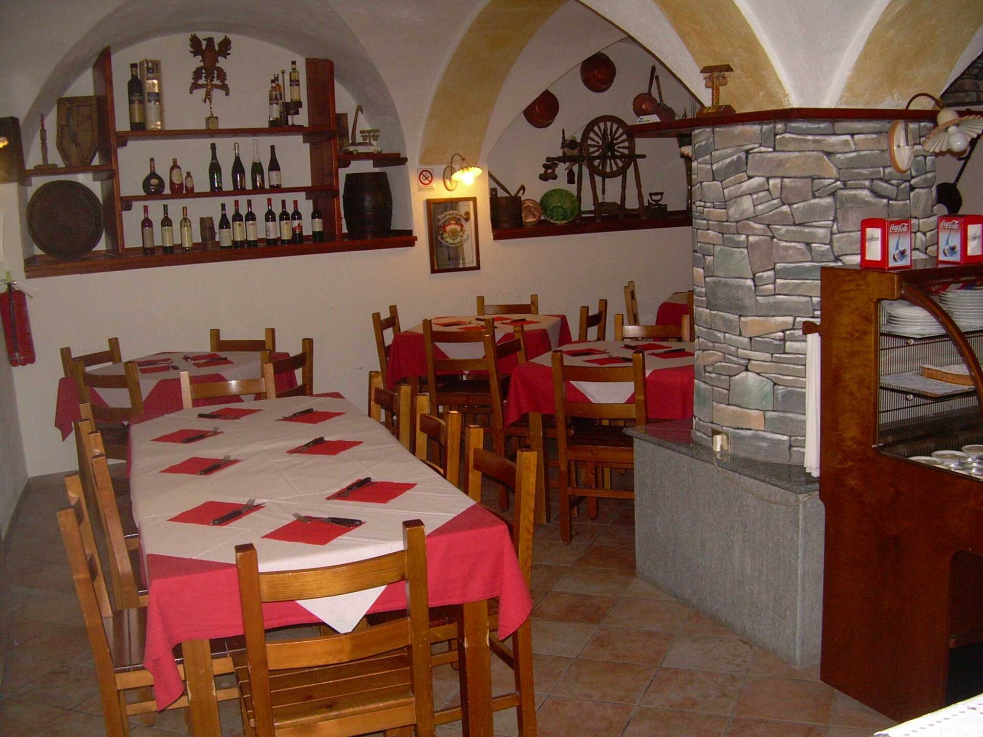 interno sala ristorante l'teit