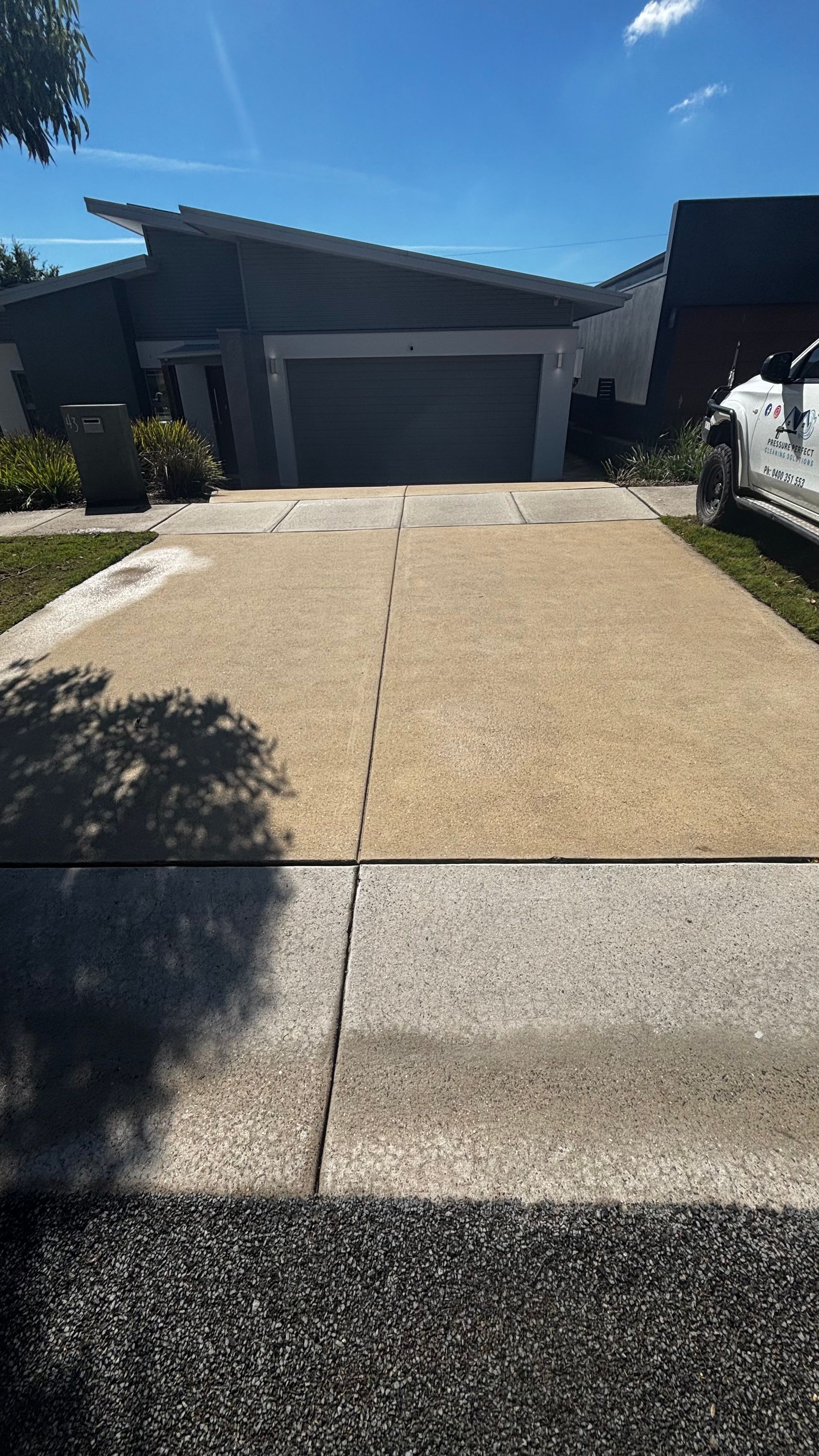 Driveway With Mould — Pressure Perfect Cleaning Solutions in Symonston, ACT
