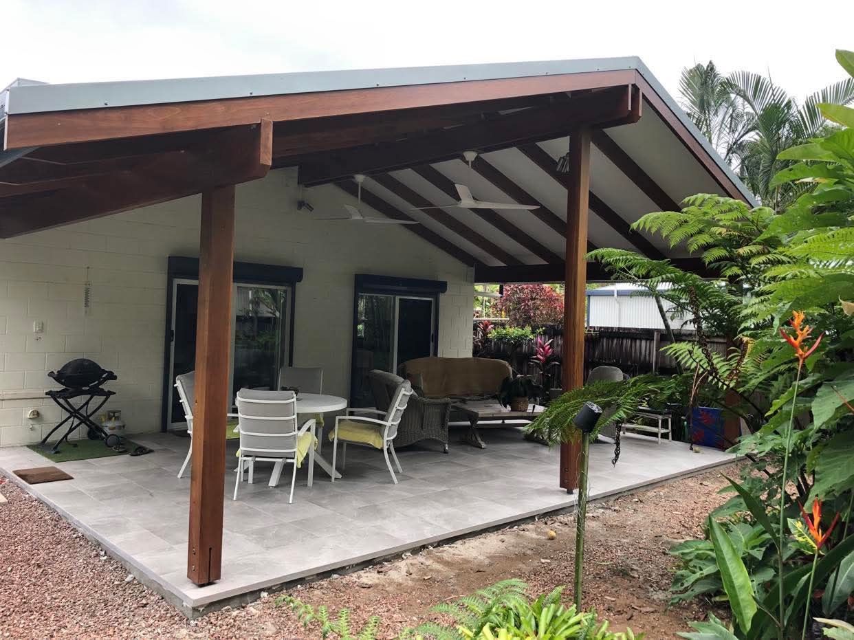 Modern Patio With Furniture — RYDALL BUILDING AND DEVELOPMENT in Freshwater, QLD