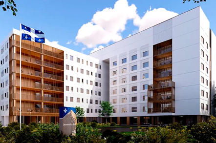 Bâtiment blanc moderne avec des accents de bois; les drapeaux du Québec flottent.