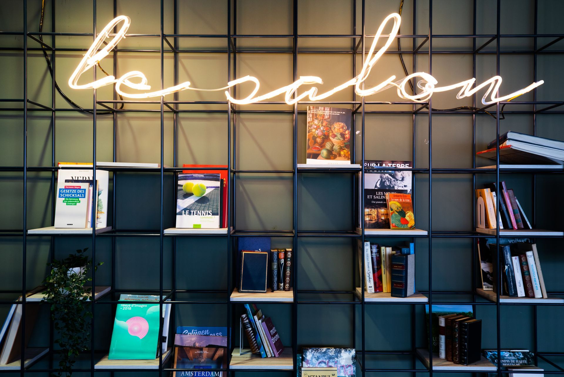 Restaurant Le Chef, bibliothèque