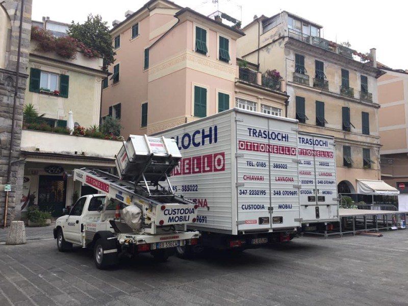 furgoncino e carrello elevatore