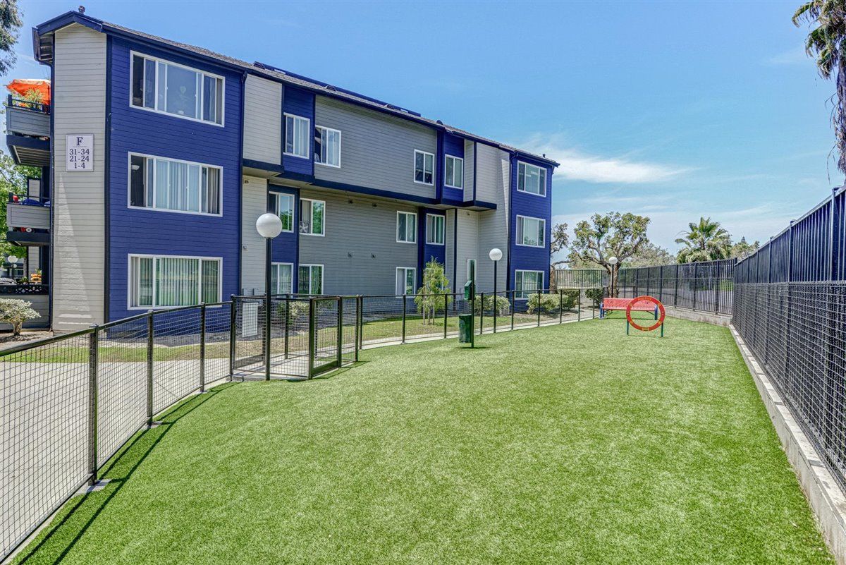 River House Apartment Homes Community Amenities gallery