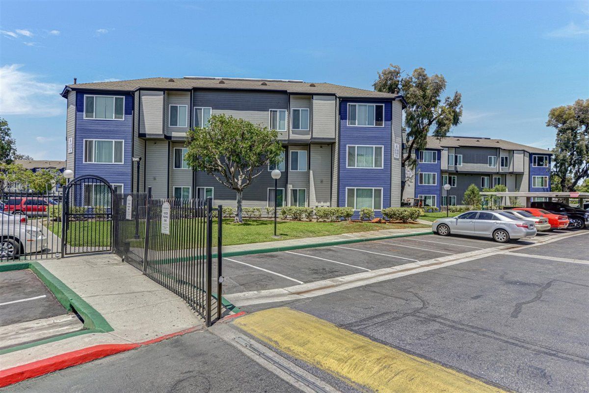 River House Apartment Homes Community Amenities gallery
