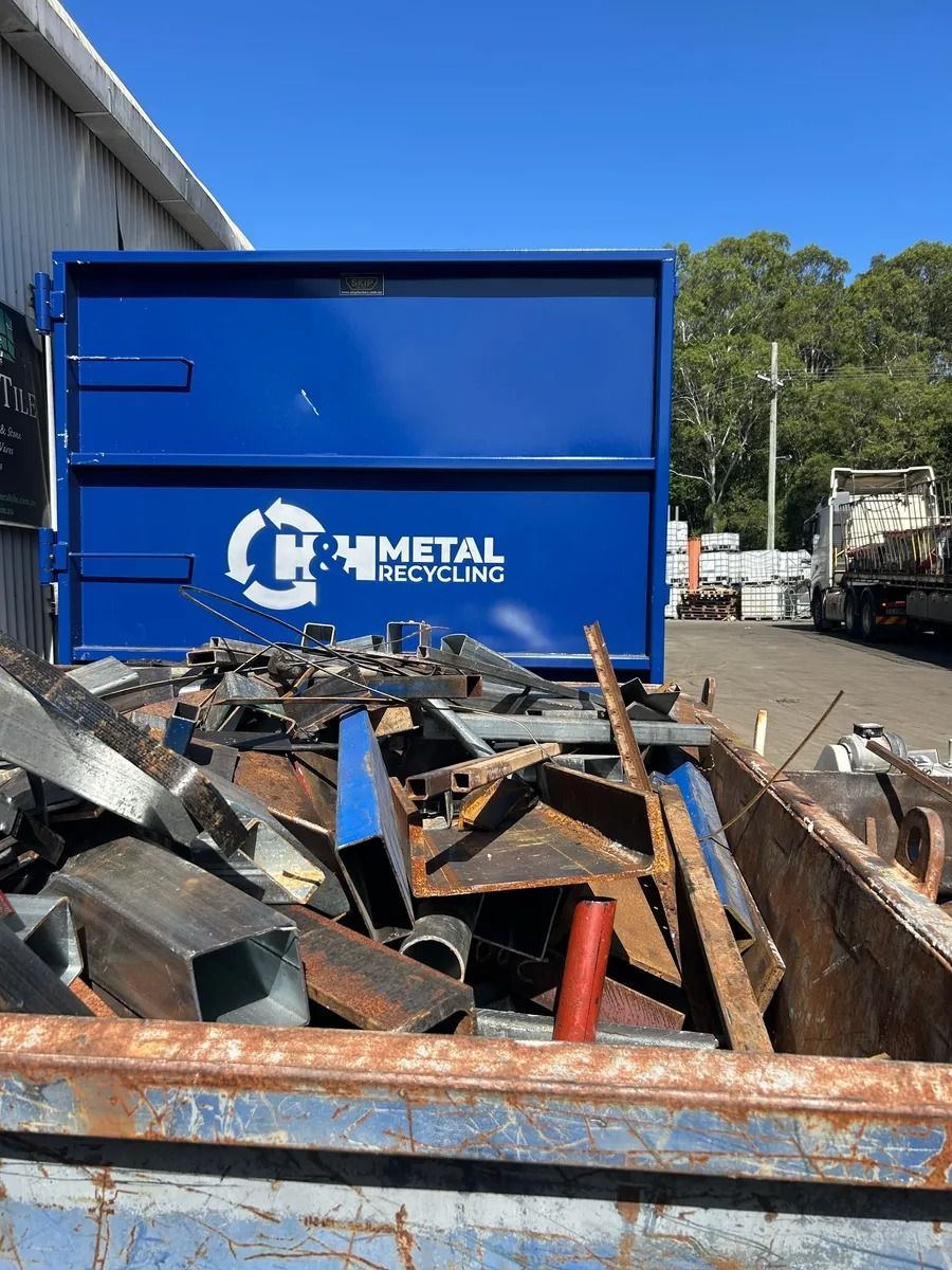 Overfilled Skip Bin on the Sunshine Coast