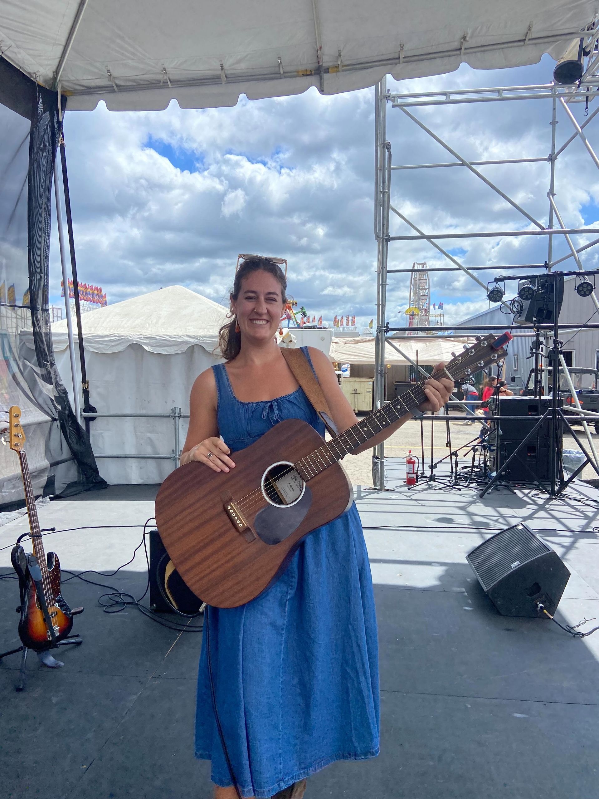 Liuve music with Brenna Larson on October 23 from 5-8 pm.