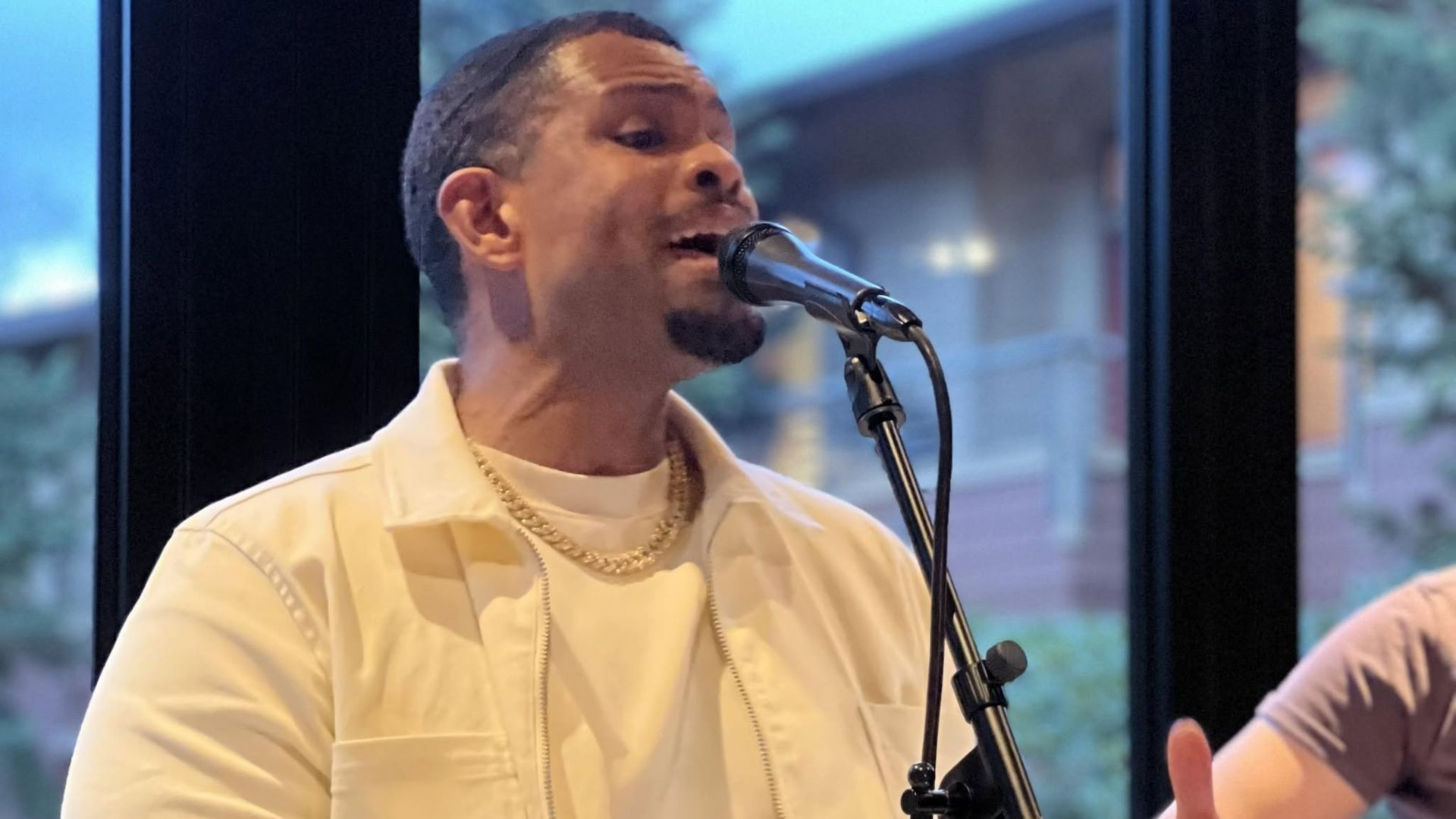 Live music with Richard Taylor on August 20 from 5-8 PM.