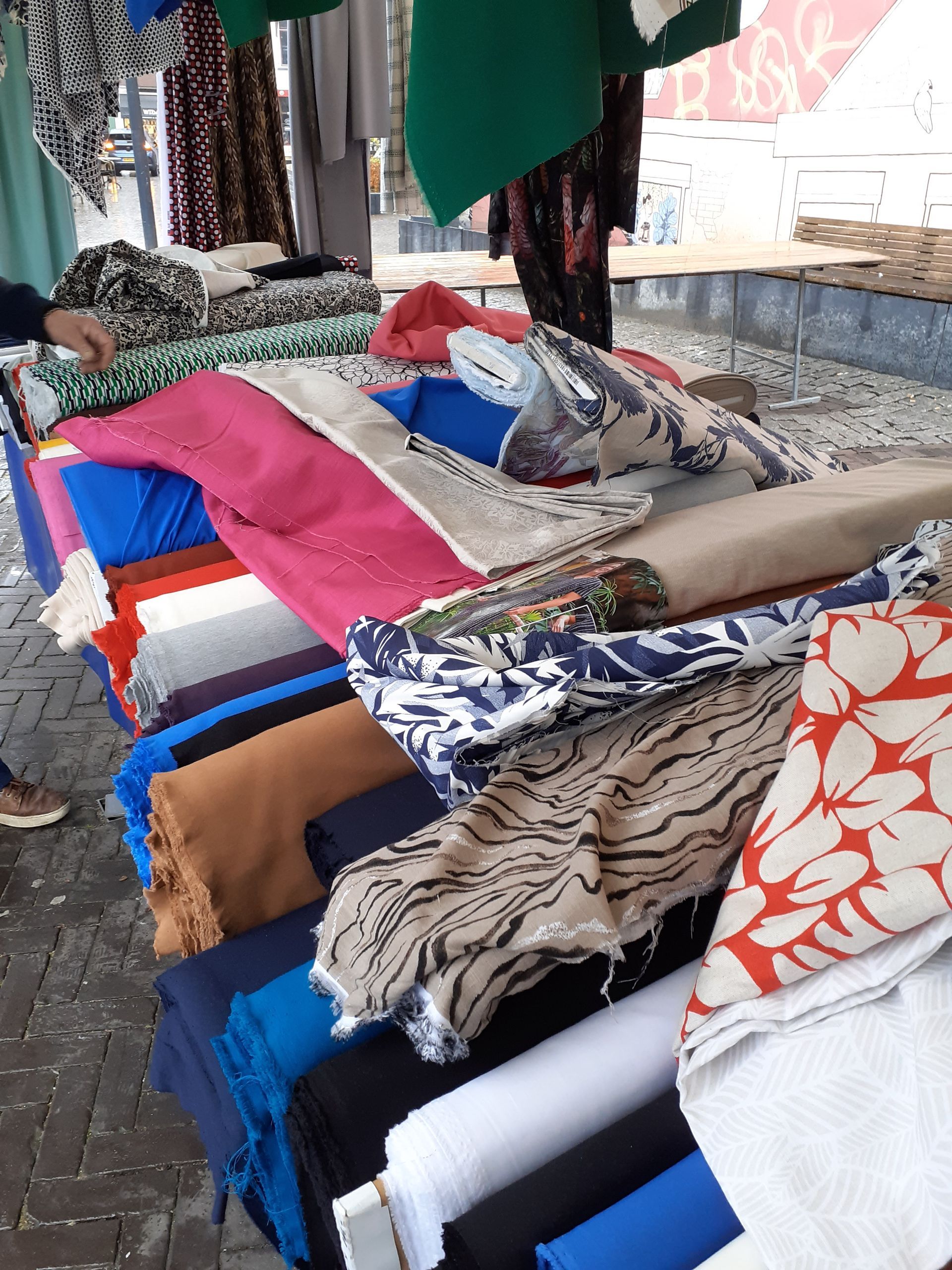 stoffen op de markt