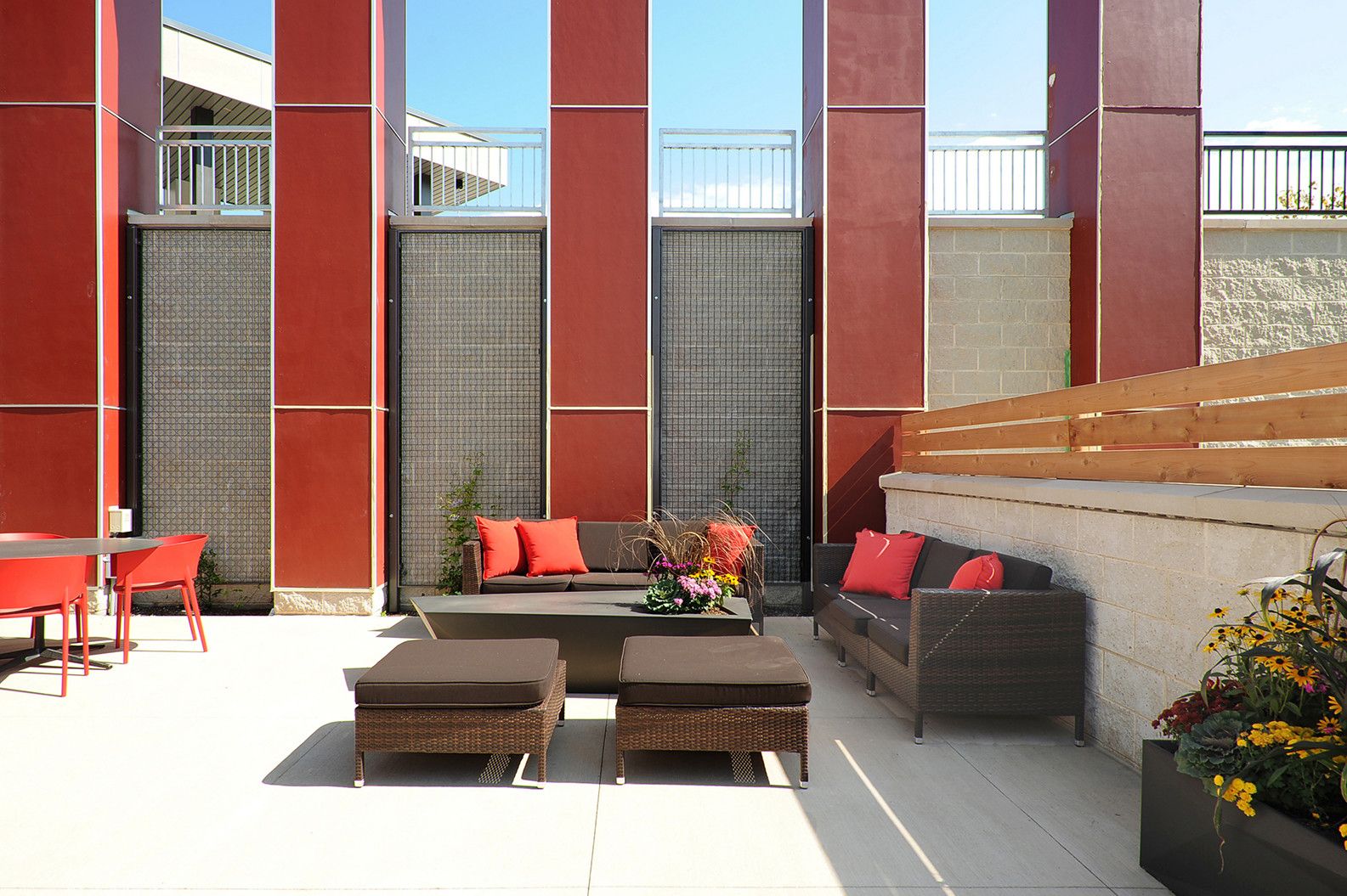 HOME Red44 Luxury Apartments in Rochester, MN