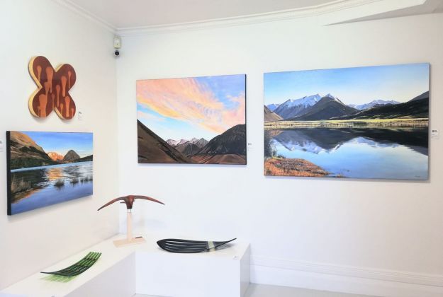 Visit picturesque Parnell, one of the best things to do in Auckland for art-lovers. Discover the bes