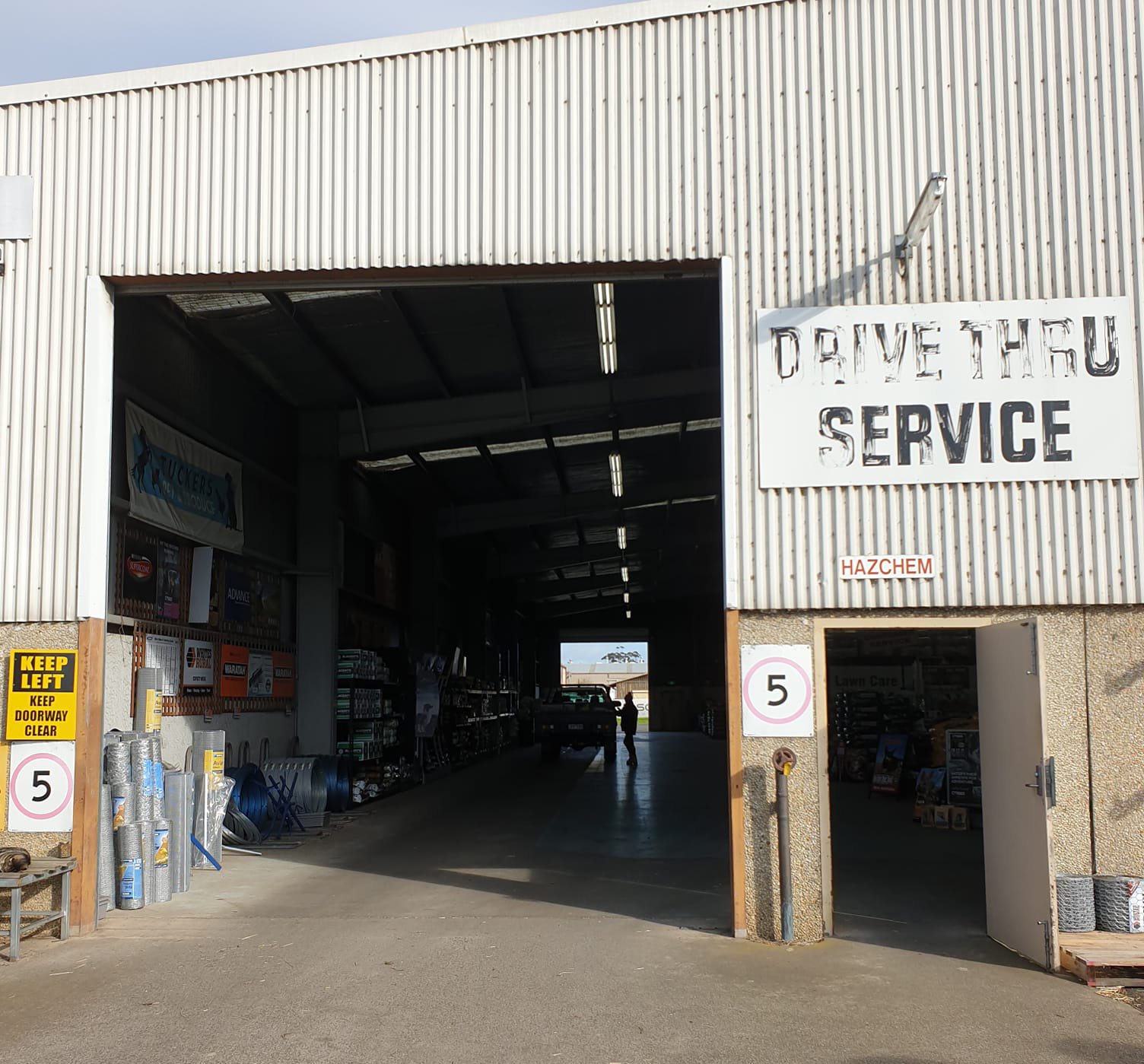 Pet & Livestock Supplies Geelong, VIC Geelong Farm Supplies