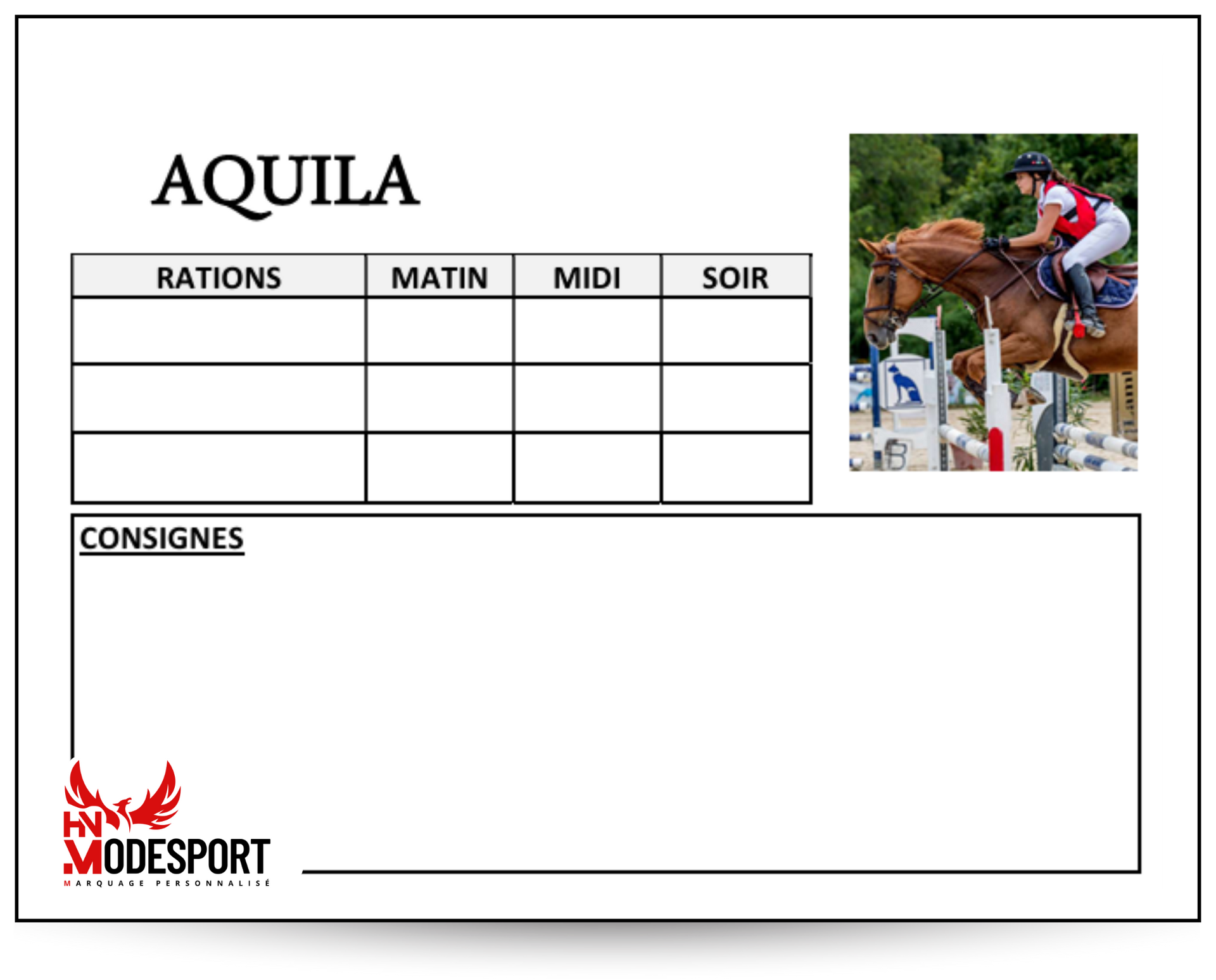 Fiche de score d'équitation Aquila avec sections rations et consignations, plus une photo du cavalier en plein saut.