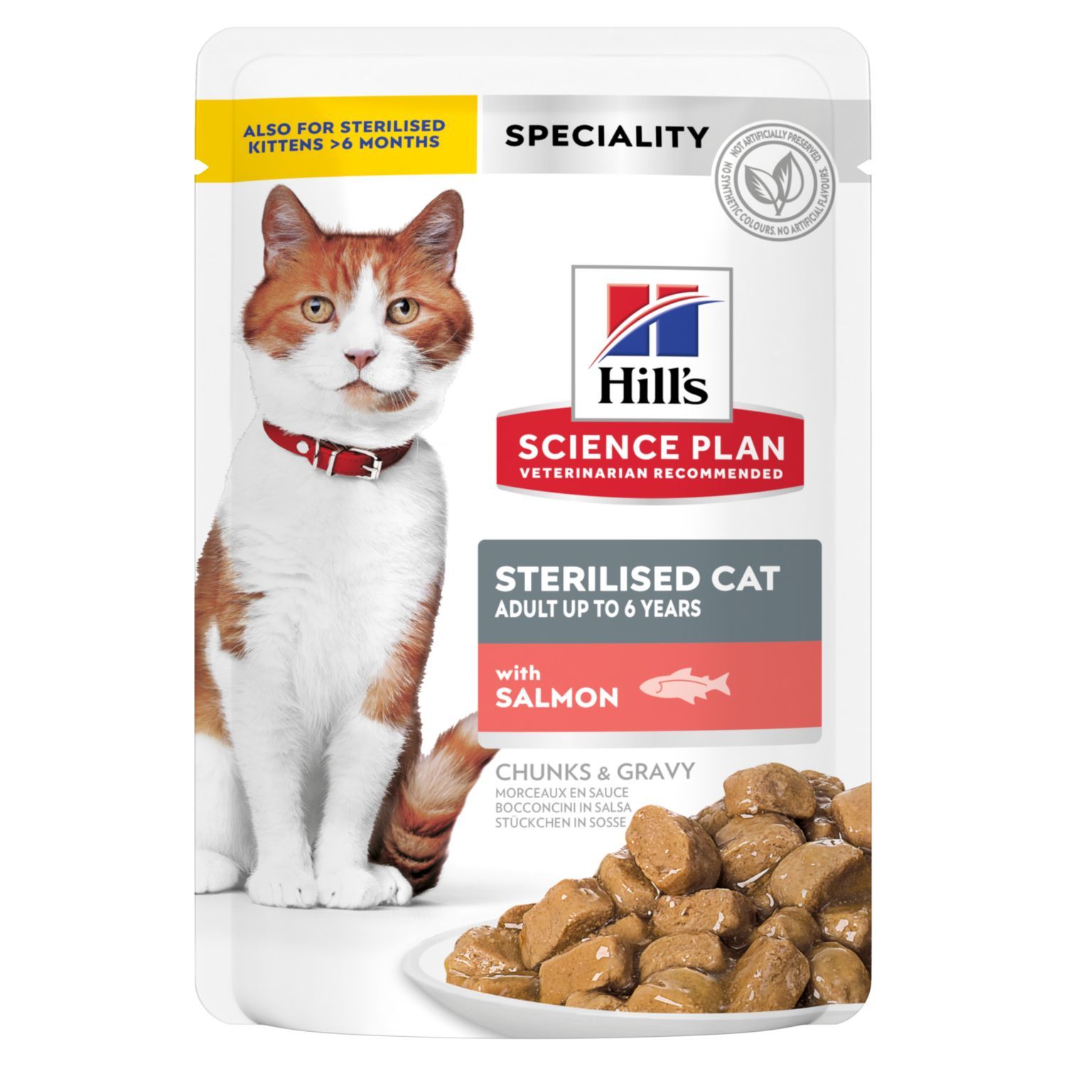 Un chat se tient à côté d'un sac de nourriture pour chat stérilisée Hill's Science Plan