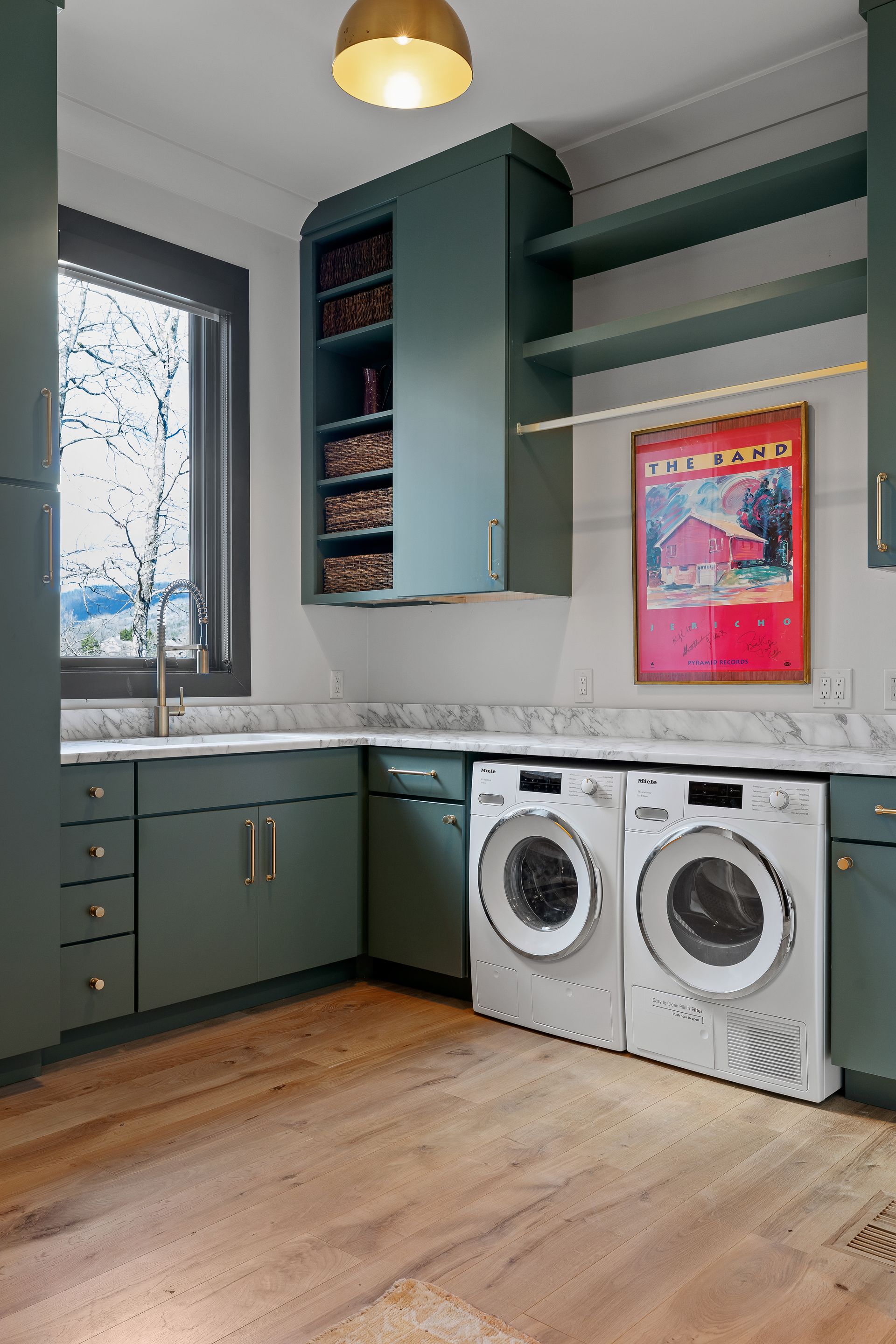 Laundry & Mudroom Cabinets | Classic Cabinetry