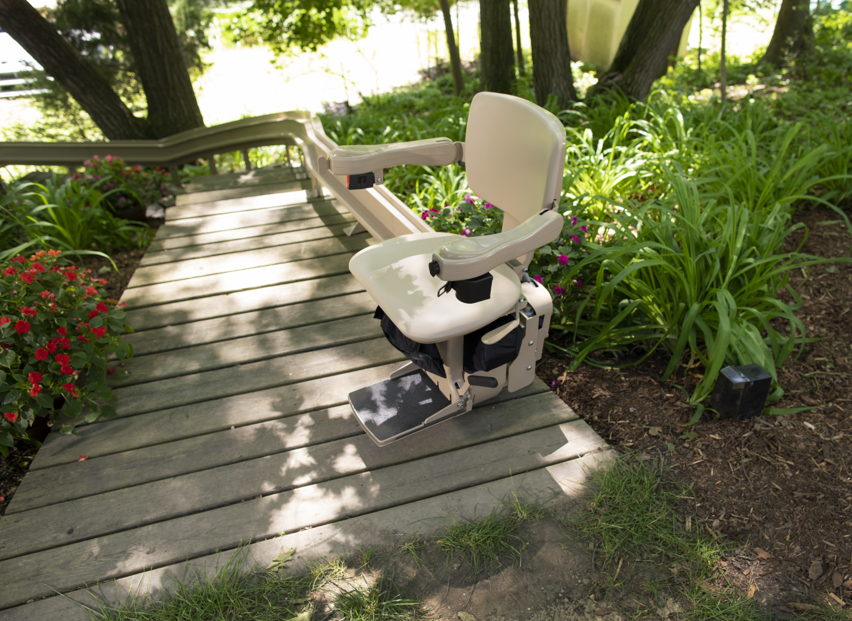 Bruno Elite Curve CRE-2110E outdoor curved stairlift installed by Altamira Ltd.