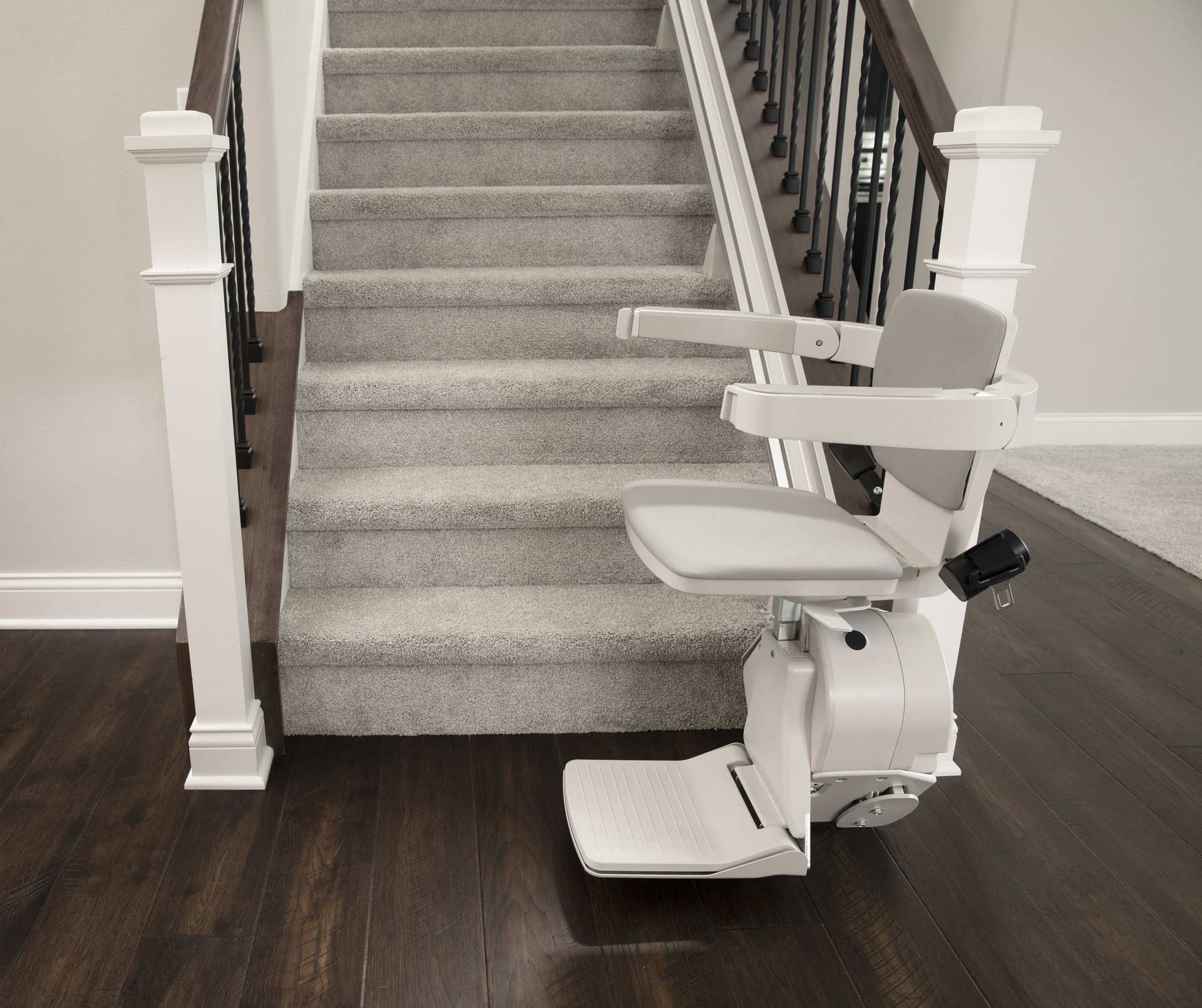 A Bruno Elan indoor straight stairlift installed in a Henderson, Kentucky home