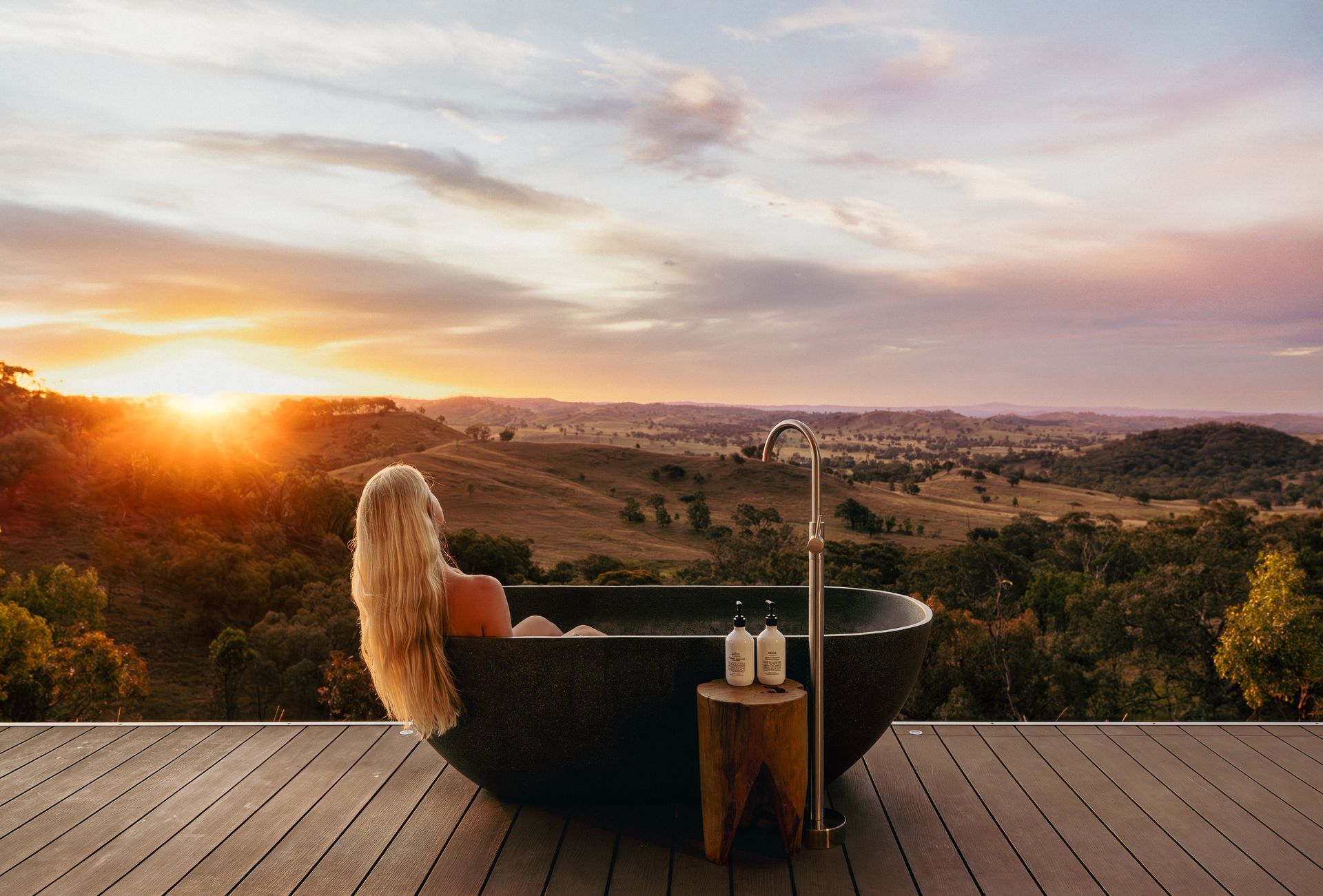 Outdoor Bath at Sierra Escape