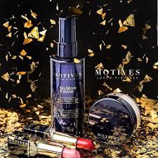 Spray fixateur Motives® https://irp.cdn-website.com/6f804ae0/dms3rep/multi/No+More+Shine.jpeg