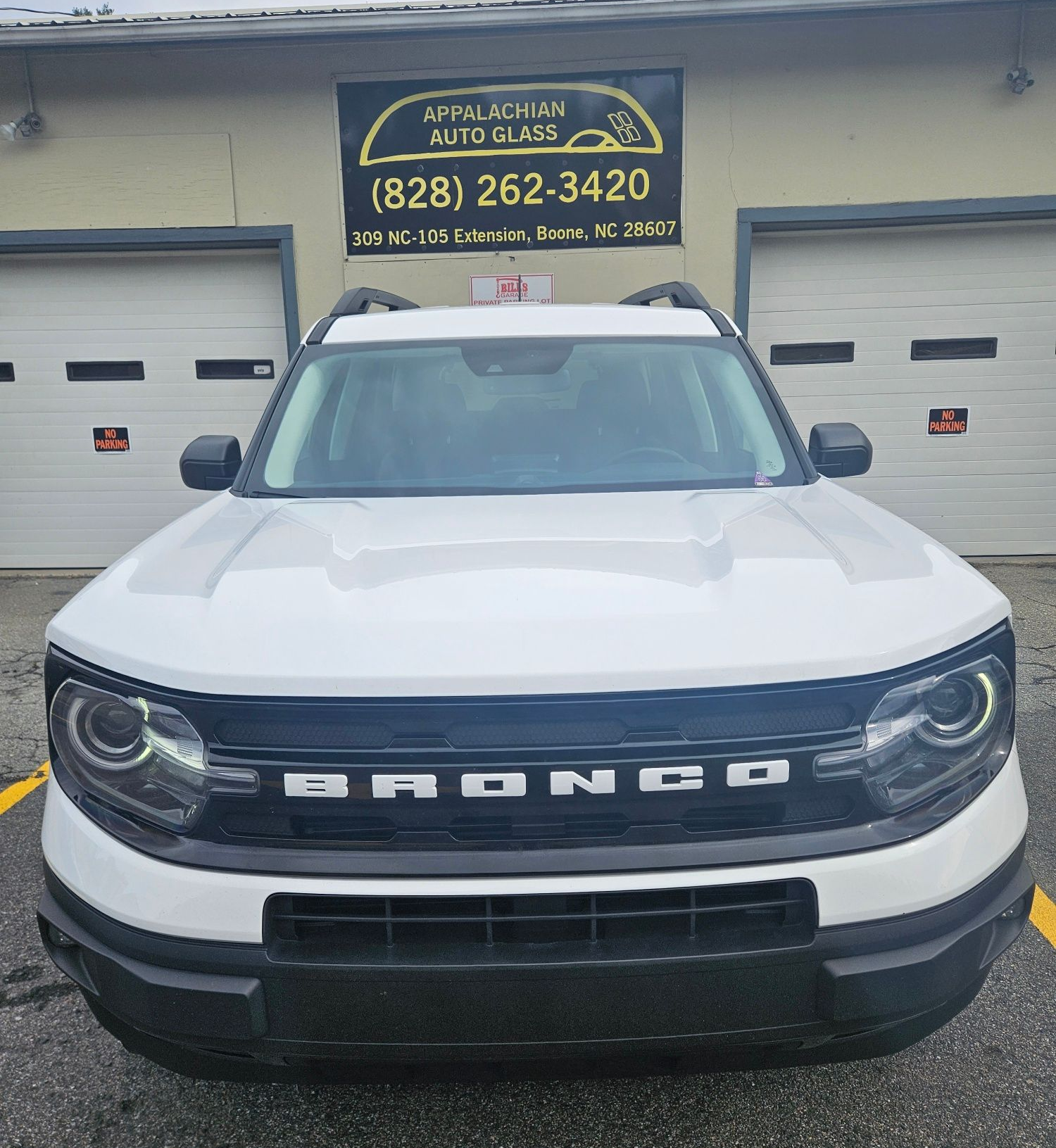 Ford Bronco windshield replacement in Boone, NC Ford Bronco windshield replacement in Boone, NC