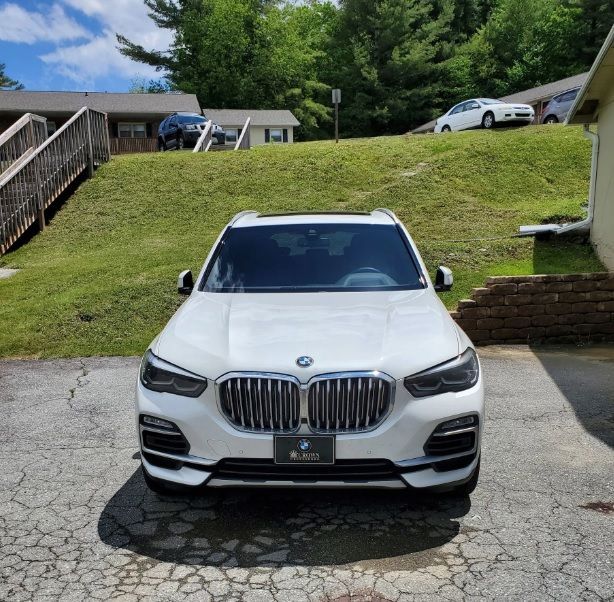 Windshield replacement & auto glass service on a BMW in Fleetwood, NC Windshield replacement & auto glass service on a BMW in Fleetwood, NC