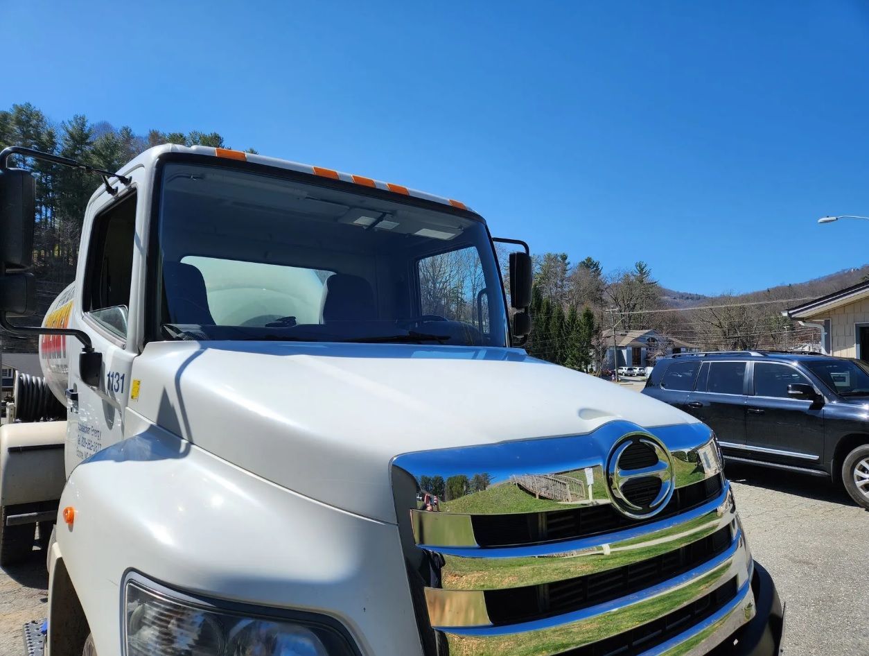 Commercial vehicle windshield replacement near Boone, NC