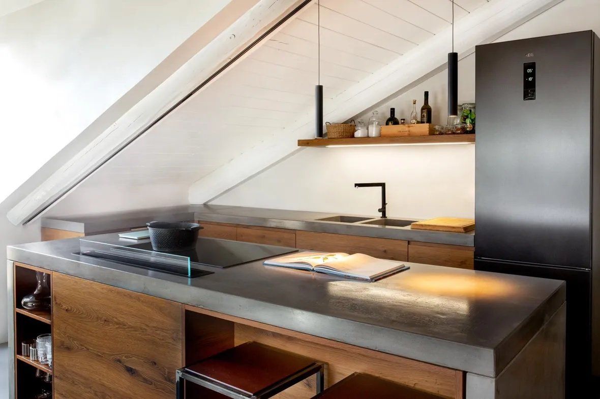 Scrivania in legno