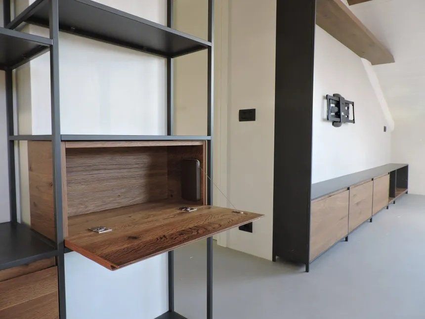 Arredi artigianali in legno