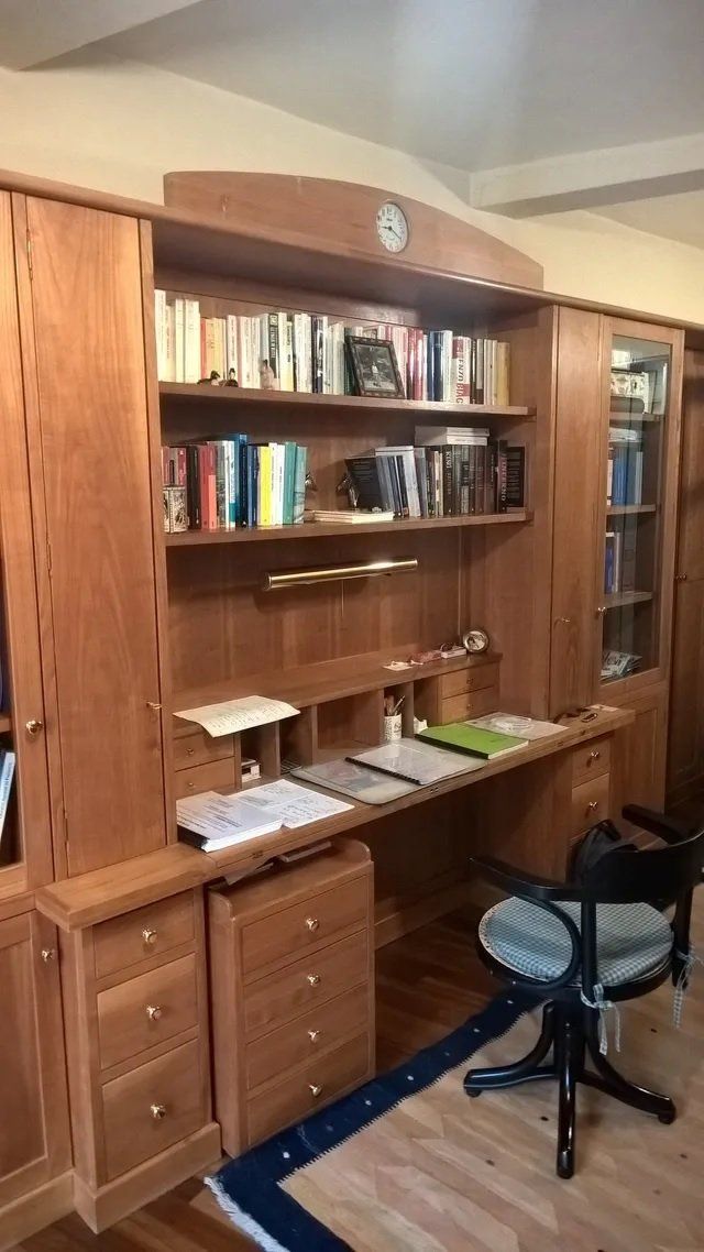 Arredi artigianali in legno