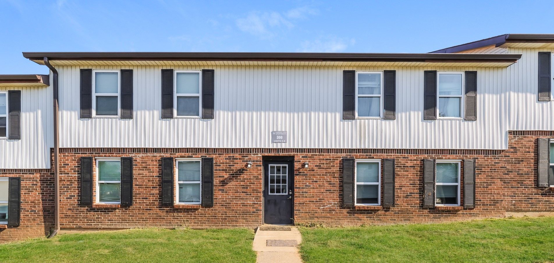 Panoramic Backdrop: Apartments with a View in London