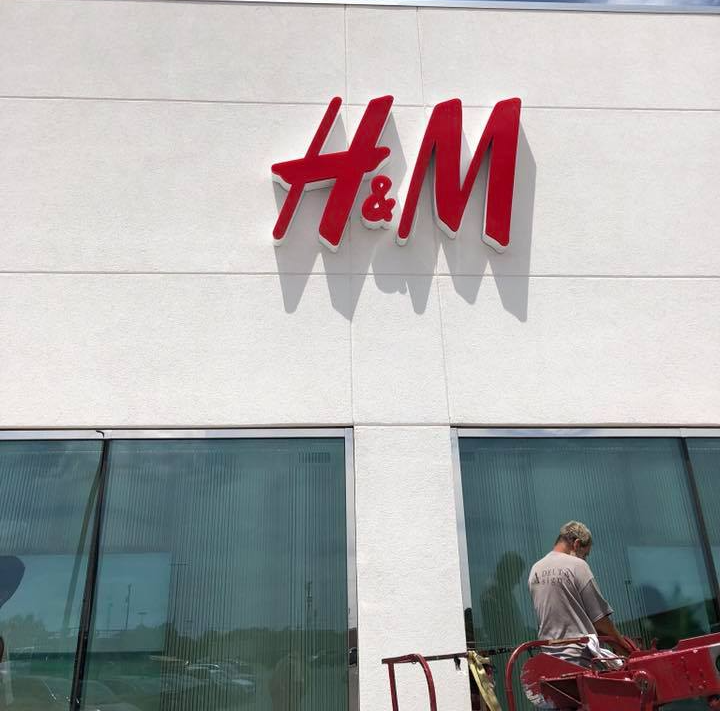 Brand Outdoor Sign - Lubbock, TX - Delta Signs