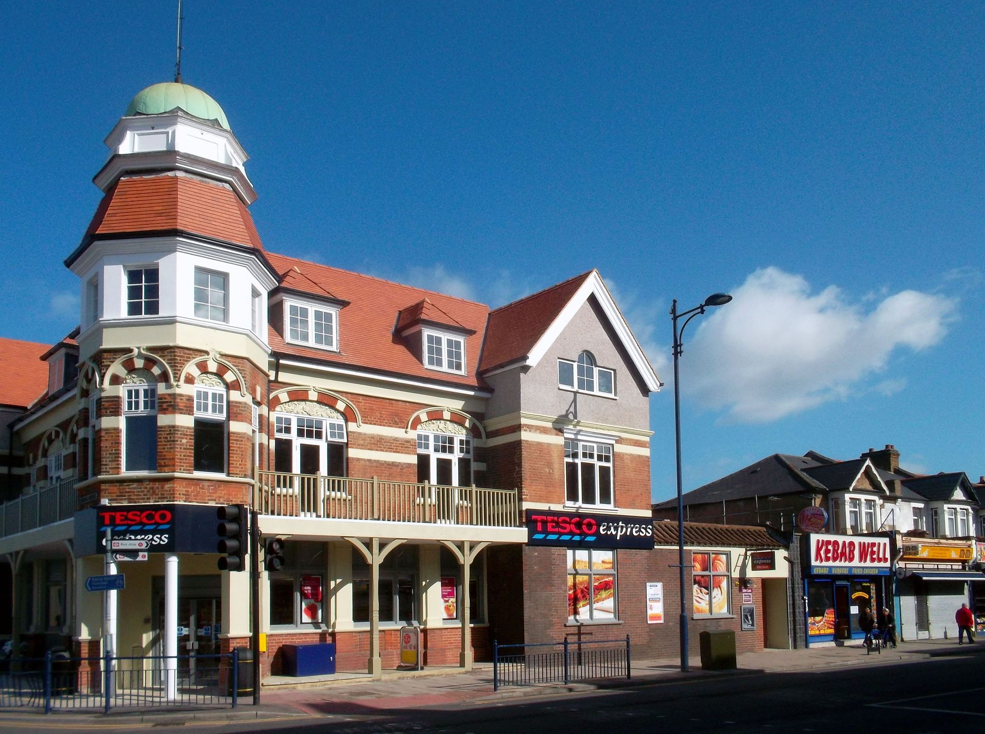 From Inferno to Tesco by Des Blenkinsopp, CC BY-SA 2.0, https://commons.wikimedia.org/w/index.php?curid=113228309