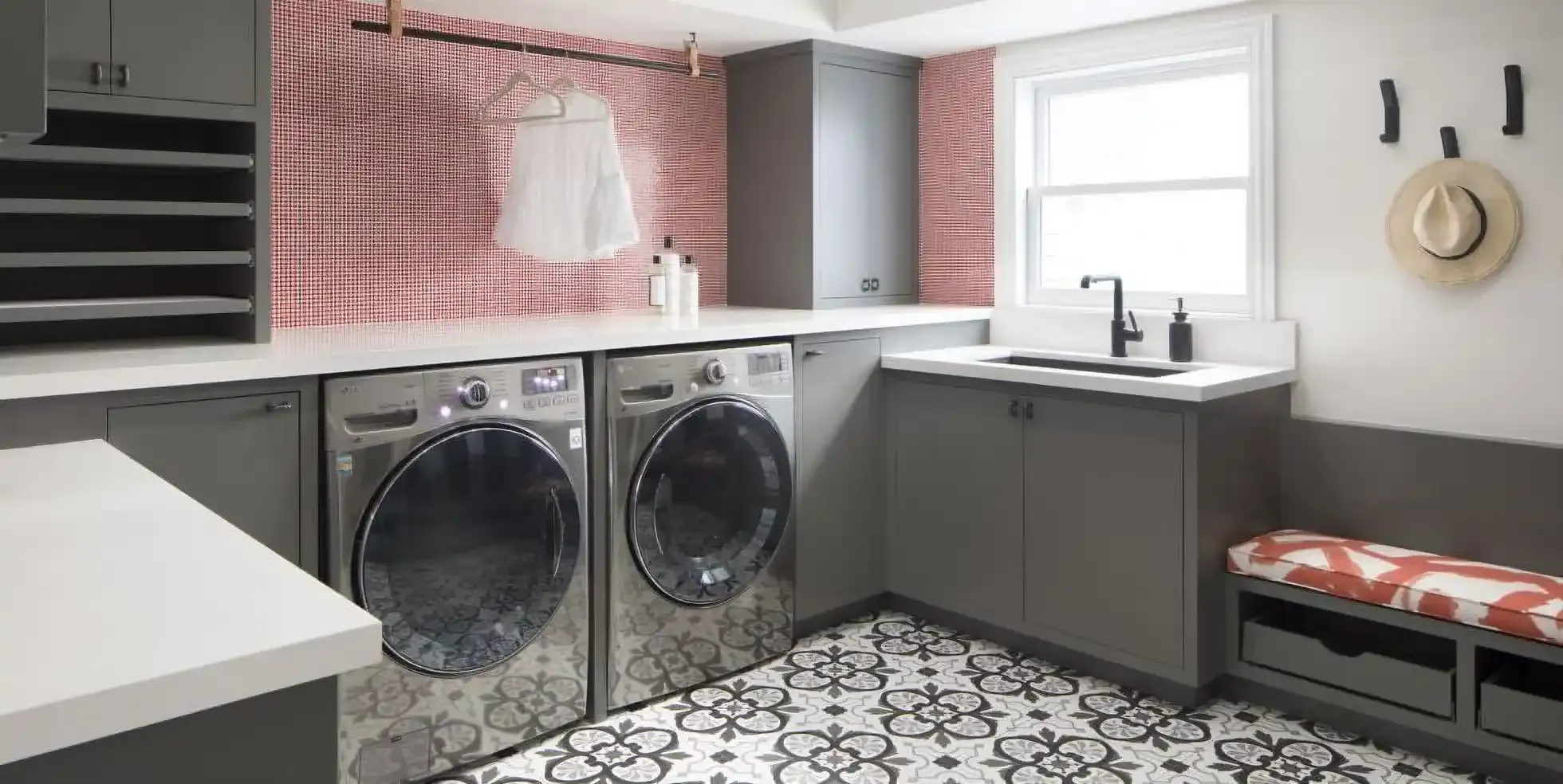 New laundry cabinets by Creative Cabinetry Ballarat.