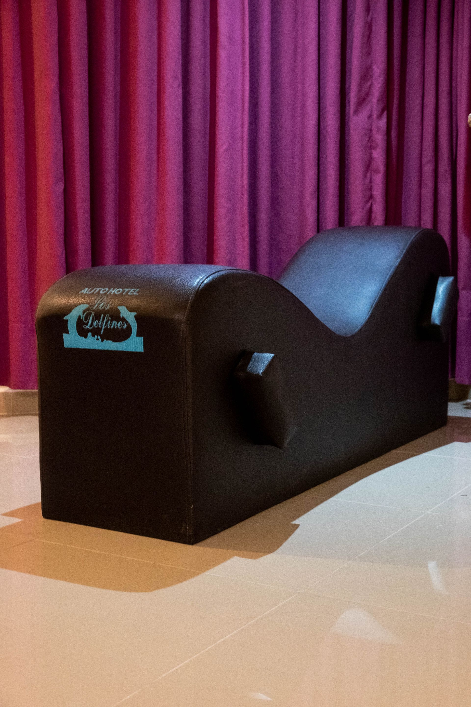AUTO HOTEL LOS DELFINES - POTRO DEL AMOR