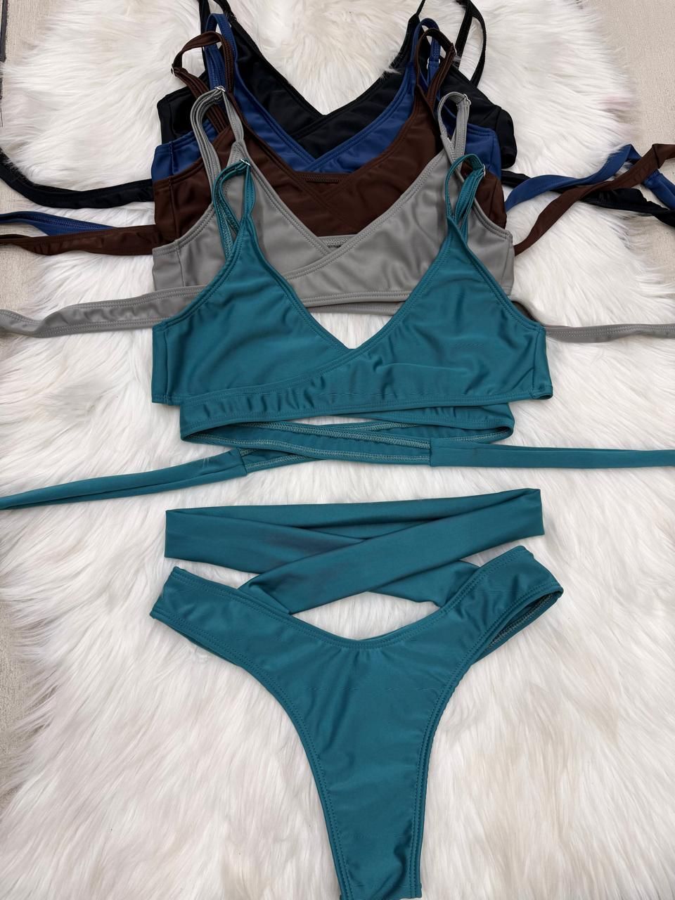 Conjunto de Bikini Cruzado